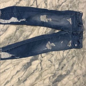 American eagle blue distressed jeans